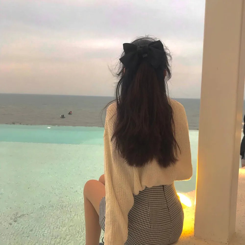 戏精女主桃花多海报