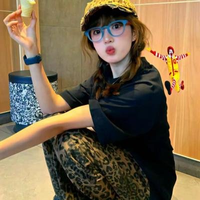 小妇人粤语海报